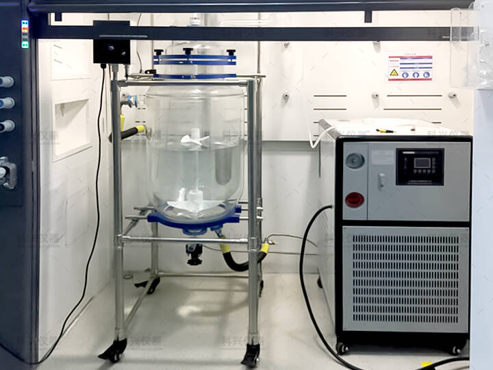 上?？婆d儀器與某公司合作